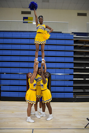 Center Cheer Groups (1)