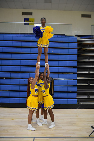 Center Cheer Groups (16)