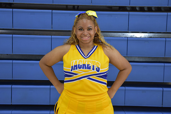 Niveah Bell - Center Cheer Senior26 (2)