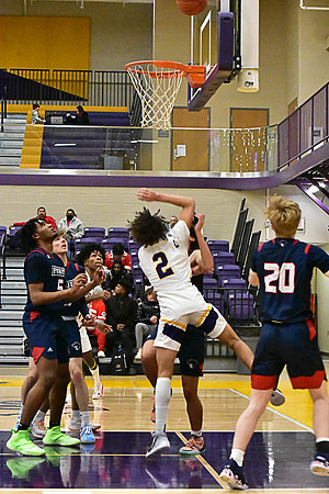 1-25-22 Belton boys bball vs Truman (123) WEB
