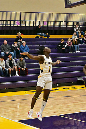 1-25-22 Belton boys bball vs Truman (7) WEB