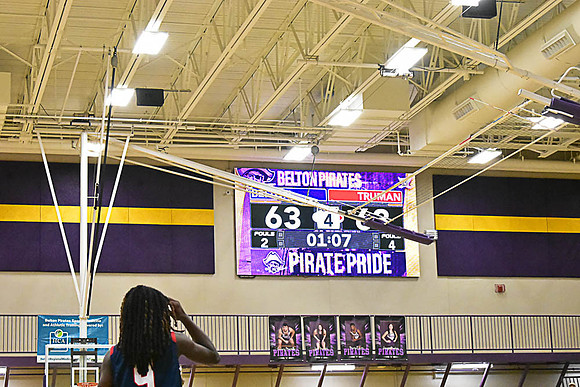 1-25-22 Belton boys bball vs Truman (256) WEB