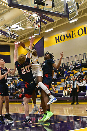 1-25-22 Belton boys bball vs Truman (202) WEB