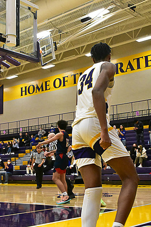 1-25-22 Belton boys bball vs Truman (205) WEB