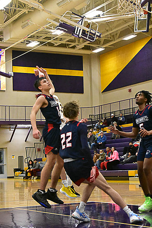 1-25-22 Belton boys bball vs Truman (239) WEB