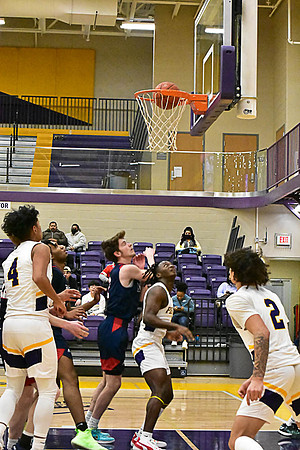 1-25-22 Belton boys bball vs Truman (18) WEB