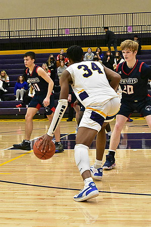 1-25-22 Belton boys bball vs Truman (270) WEB