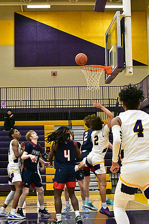 1-25-22 Belton boys bball vs Truman (311) WEB