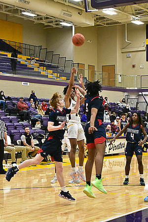 1-25-22 Belton boys bball vs Truman (173) WEB