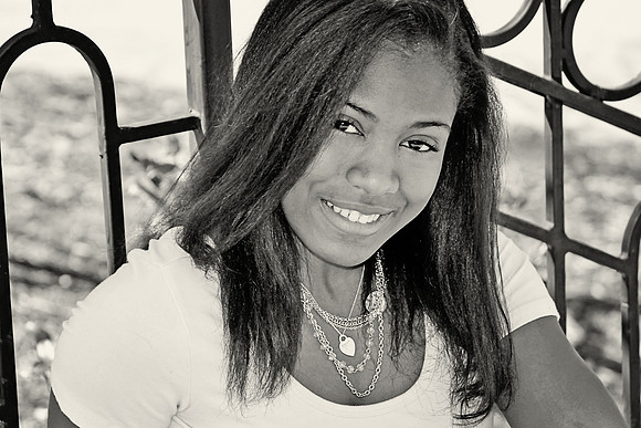 Jada Bates-S2 (44)-edited BW