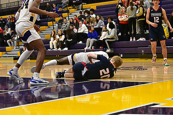 1-25-22 Belton boys bball vs Truman (197) WEB