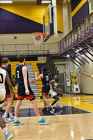 1-25-22 Belton boys bball vs Truman (288) WEB