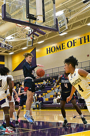 1-25-22 Belton boys bball vs Truman (246) WEB