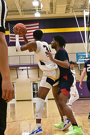 1-25-22 Belton boys bball vs Truman (225) WEB