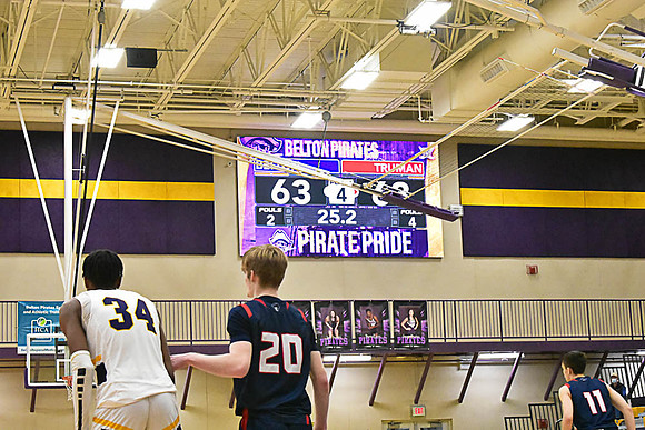 1-25-22 Belton boys bball vs Truman (261) WEB