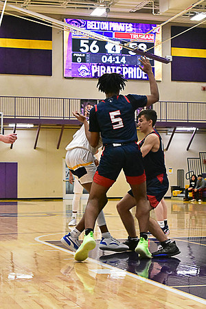 1-25-22 Belton boys bball vs Truman (226) WEB