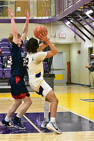 1-25-22 Belton boys bball vs Truman (31) WEB