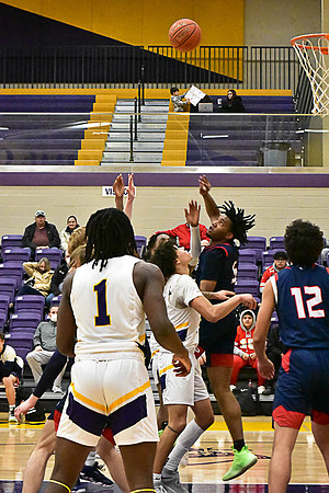 1-25-22 Belton boys bball vs Truman (106) WEB