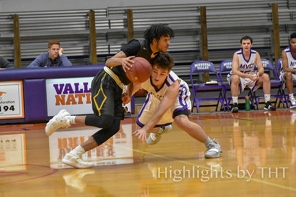 MOVAL VRPurple Bball 11-12-2018 WEB-8522