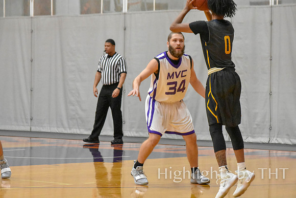 MOVAL VRPurple Bball 11-12-2018 WEB-8520