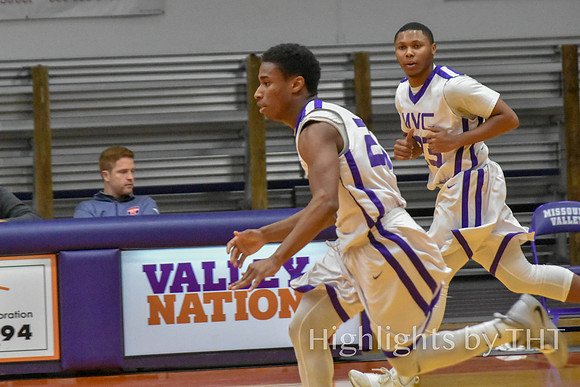 MOVAL VRPurple Bball 11-12-2018 WEB-8542