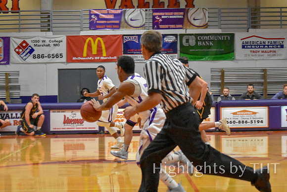 MOVAL VRPurple Bball 11-12-2018 WEB-8526