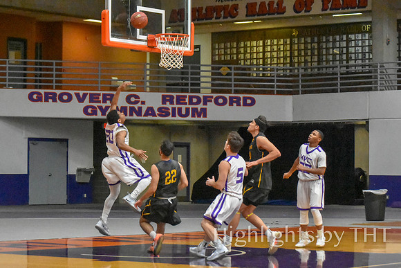MOVAL VRPurple Bball 11-12-2018 WEB-8531