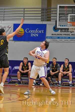 MOVAL VRPurple Bball 11-12-2018 WEB-8519