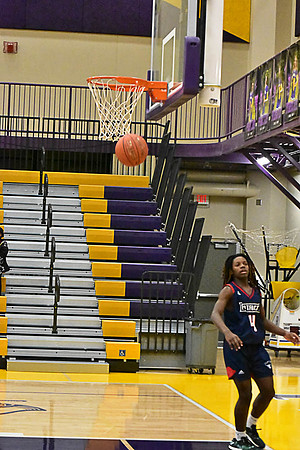 1-25-22 Belton boys bball vs Truman (328) WEB