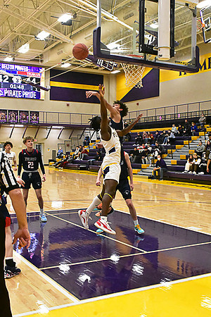 1-25-22 Belton boys bball vs Truman (181) WEB