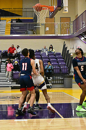1-25-22 Belton boys bball vs Truman (85) WEB