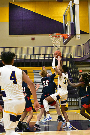 1-25-22 Belton boys bball vs Truman (315) WEB