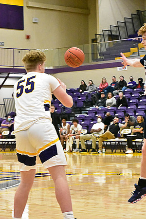 1-25-22 Belton boys bball vs Truman (132) WEB