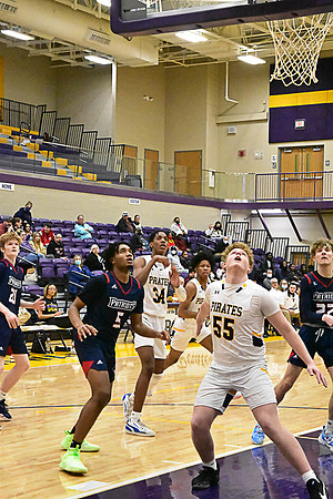 1-25-22 Belton boys bball vs Truman (162) WEB