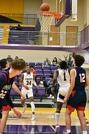 1-25-22 Belton boys bball vs Truman (57) WEB