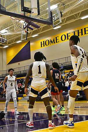1-25-22 Belton boys bball vs Truman (206) WEB