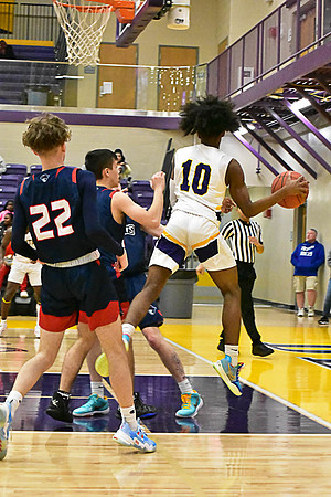 1-25-22 Belton boys bball vs Truman (149) WEB