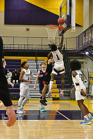 1-25-22 Belton boys bball vs Truman (283) WEB