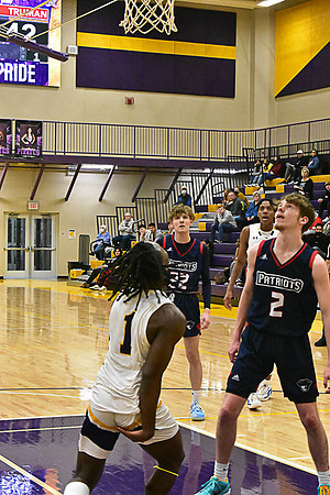 1-25-22 Belton boys bball vs Truman (176) WEB