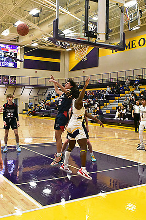 1-25-22 Belton boys bball vs Truman (182) WEB