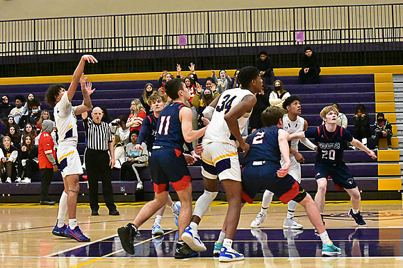 1-25-22 Belton boys bball vs Truman (298) WEB