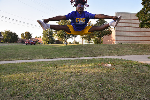 Dwight - Center Cheer (30)