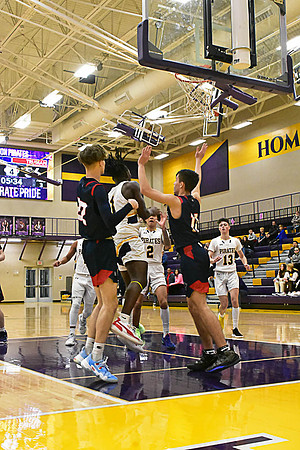 1-25-22 Belton boys bball vs Truman (220) WEB