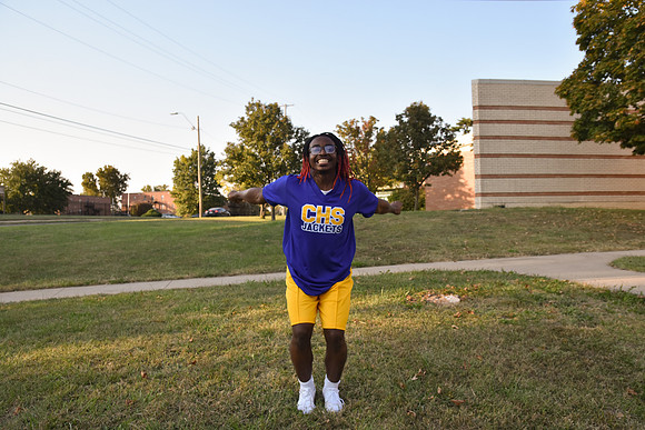 Dwight - Center Cheer (38)