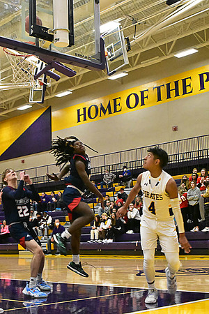 1-25-22 Belton boys bball vs Truman (244) WEB