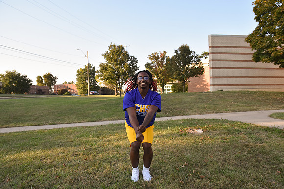 Dwight - Center Cheer (37)