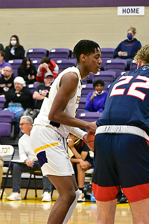 1-25-22 Belton boys bball vs Truman (151) WEB