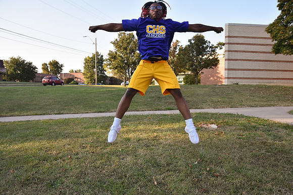 Dwight - Center Cheer (29)