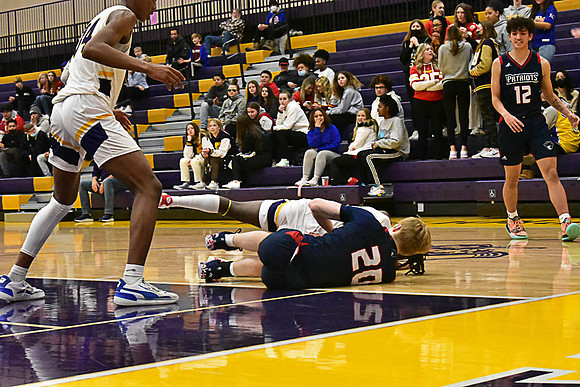 1-25-22 Belton boys bball vs Truman (196) WEB
