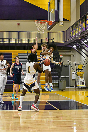 1-25-22 Belton boys bball vs Truman (279) WEB